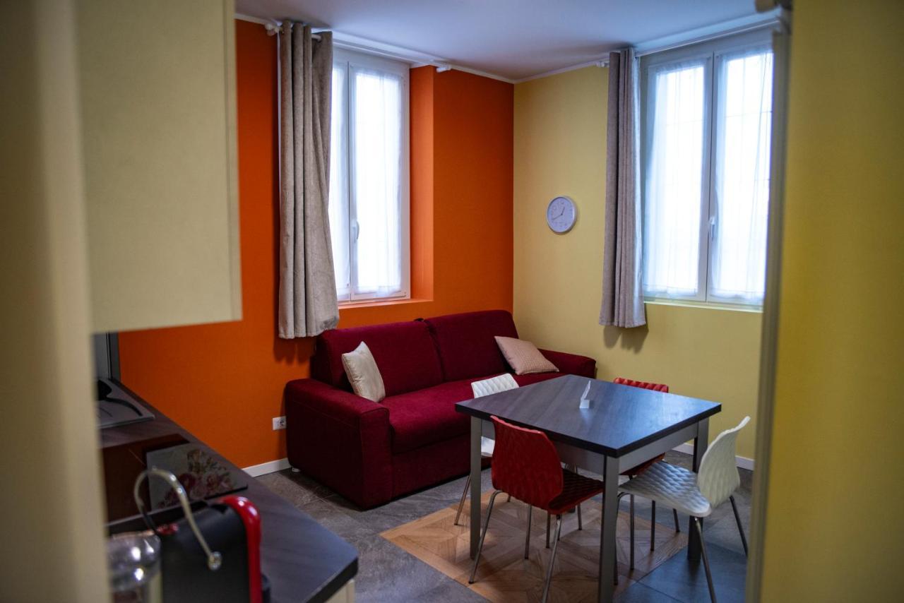 Casa Flavia Apartment Rozzano Bagian luar foto