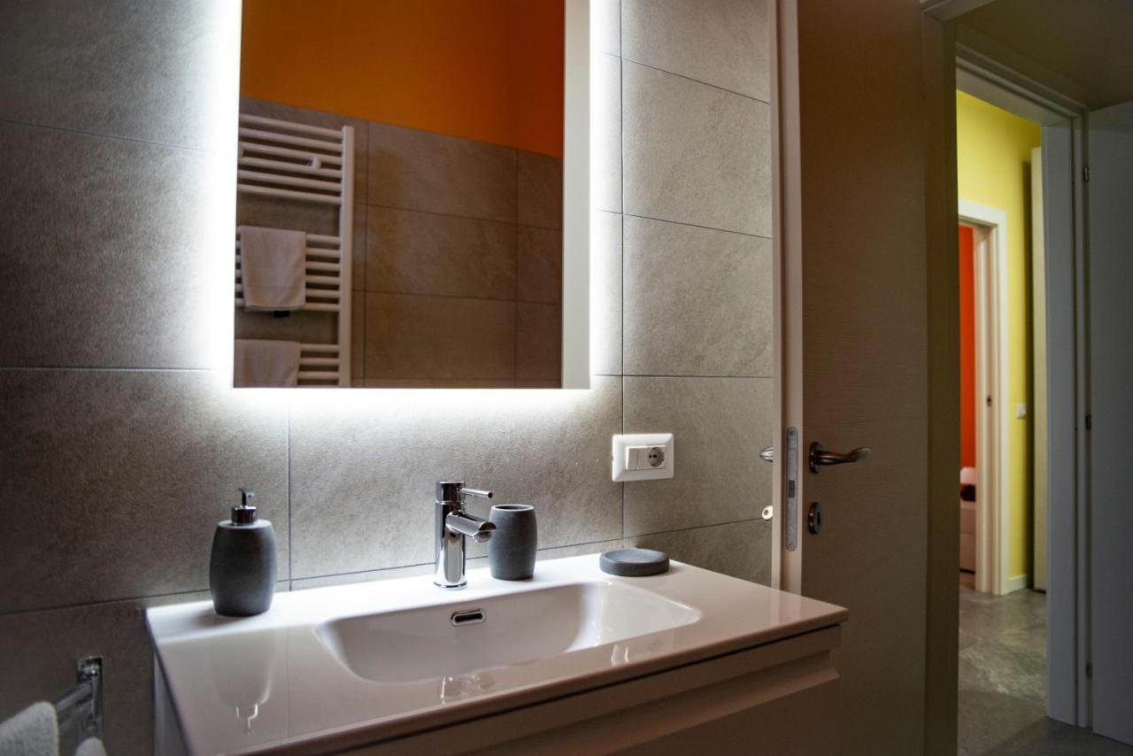 Casa Flavia Apartment Rozzano Bagian luar foto